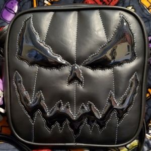 Love pain and stitches square bag